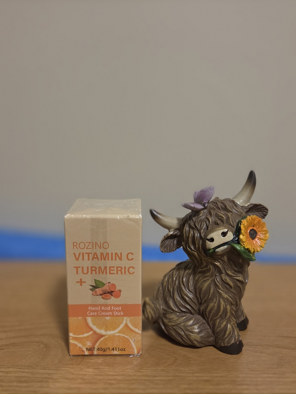 ROZINO Vitamin C Turmeric Hand & Foot Cream Stick - Beige/Orange